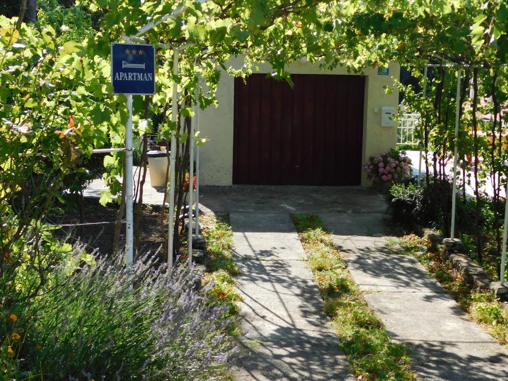Apartment Varelija Bribir  Exterior photo